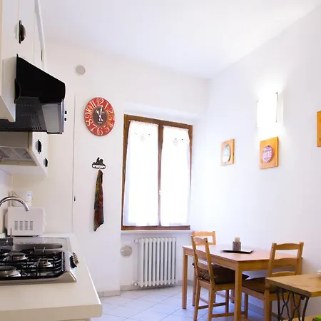 Bright Apartman